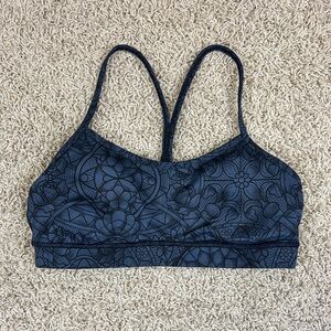 Lululemon blue black flow y bra sz 8